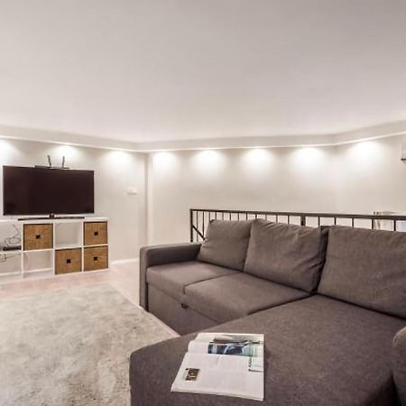 Akacfa 62 Dowtown 2Br Wifi+Ac Lägenhet Budapest Exteriör bild