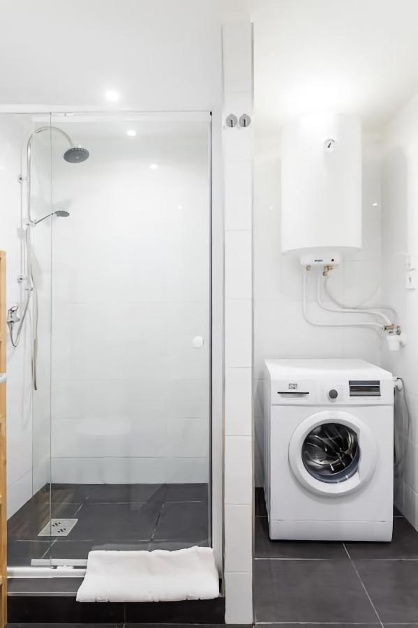 Akacfa 62 Dowtown 2Br Wifi+Ac Lägenhet Budapest Exteriör bild